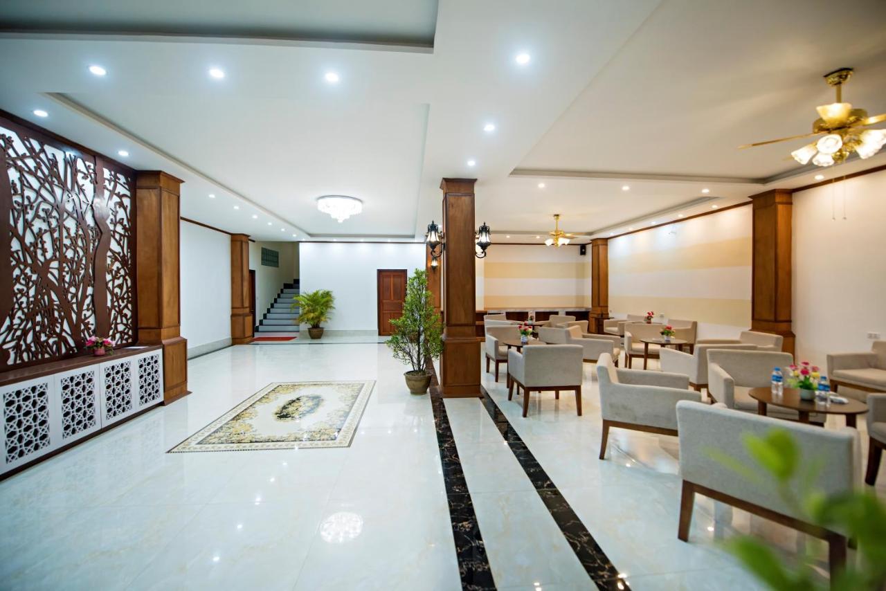 Premier Vang Vieng Hotel Exterior photo